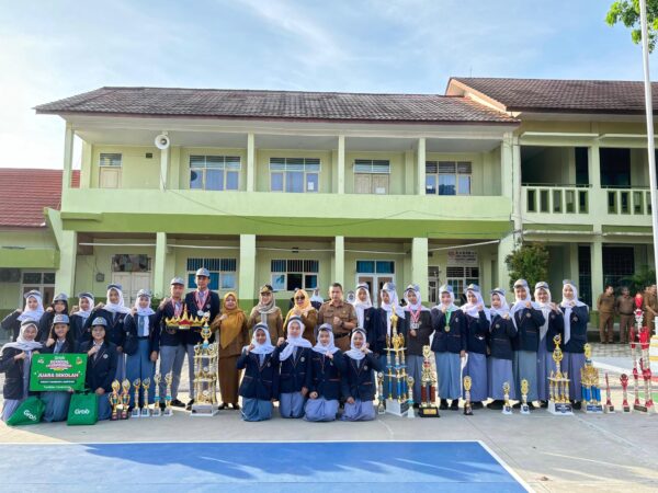 Menggema di Lapangan Upacara, Prestasi Siswa SMAN 5 Bandar Lampung Tuai Apresiasi