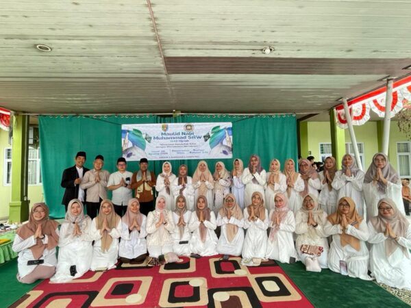 Meneladani Akhlak Nabi dalam Peringatan Maulid Nabi 1448 Hijriah